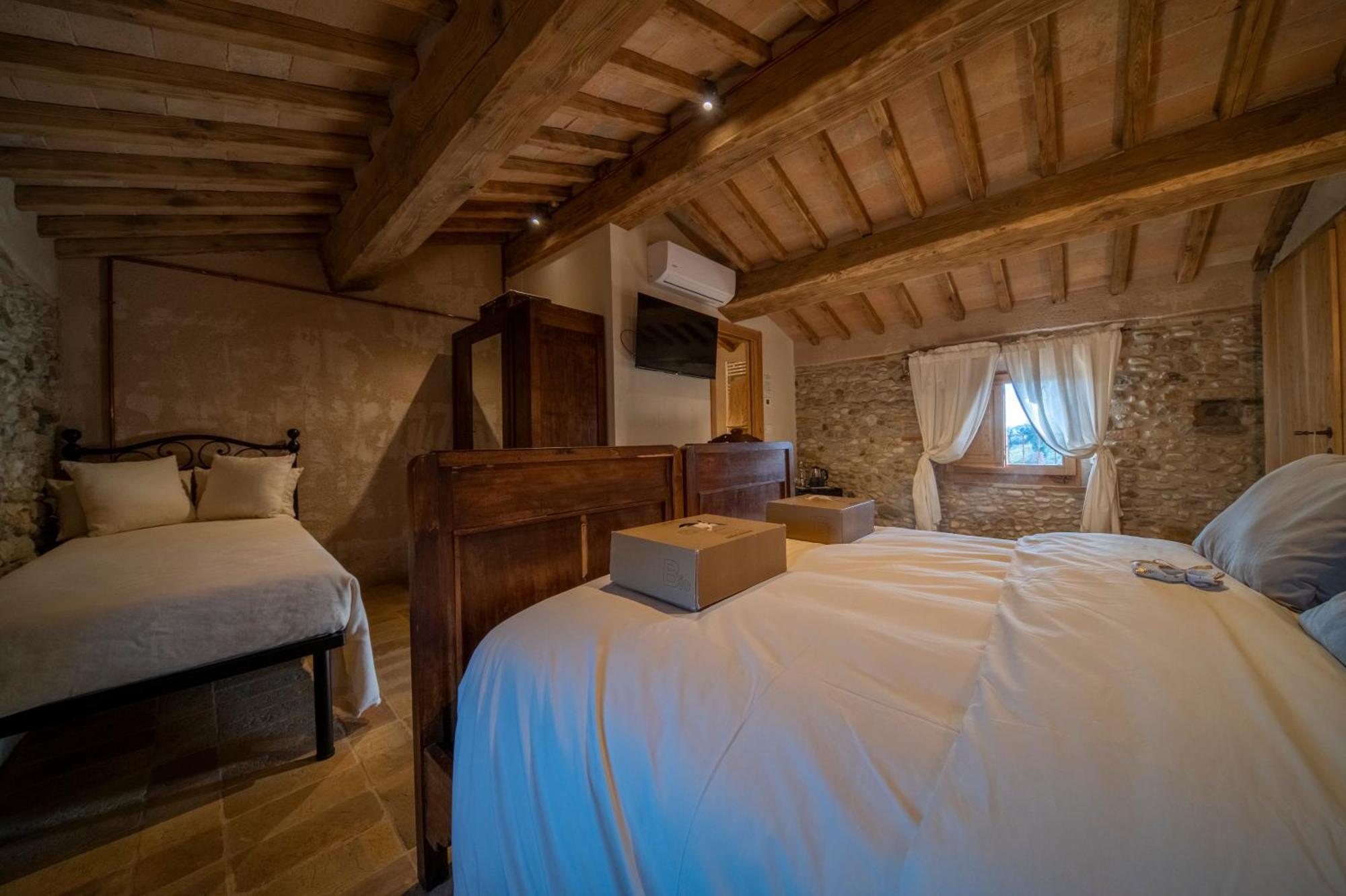 Agriturismo Podere Tovari Anghiari Exterior foto
